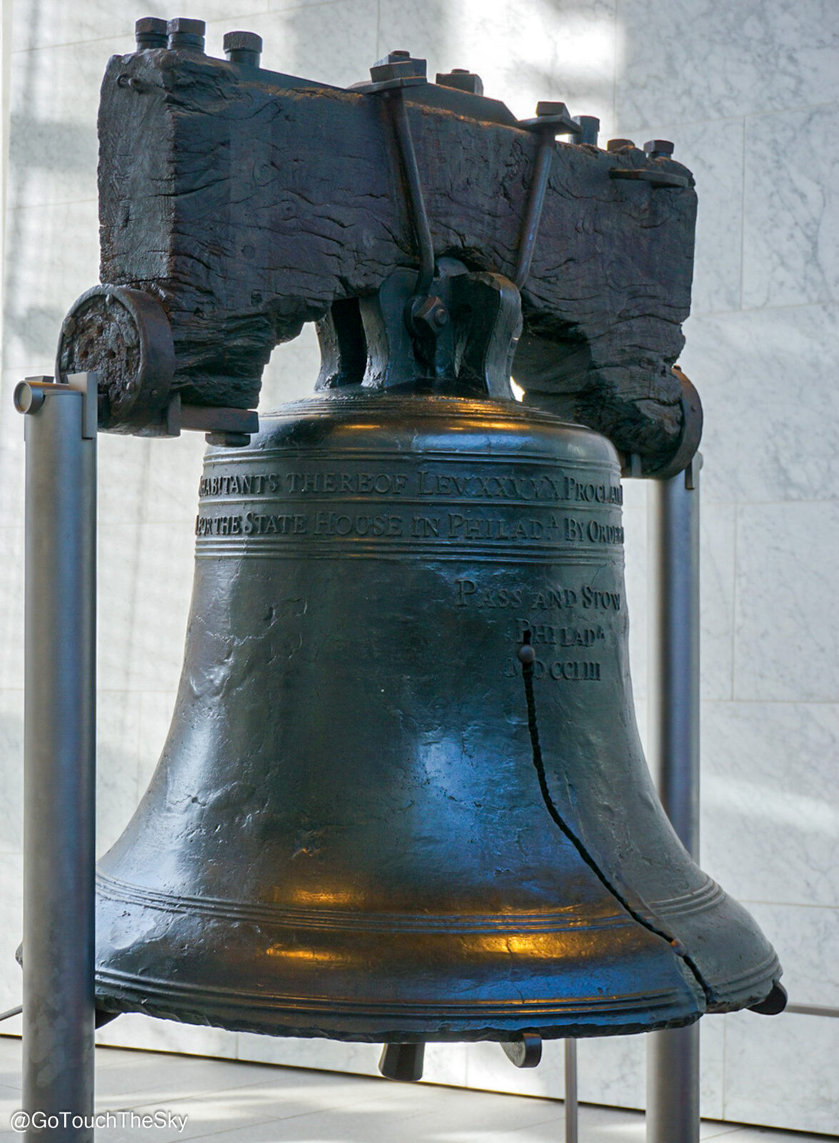 แผ่นจารึกข้อความบน Liberty Bell