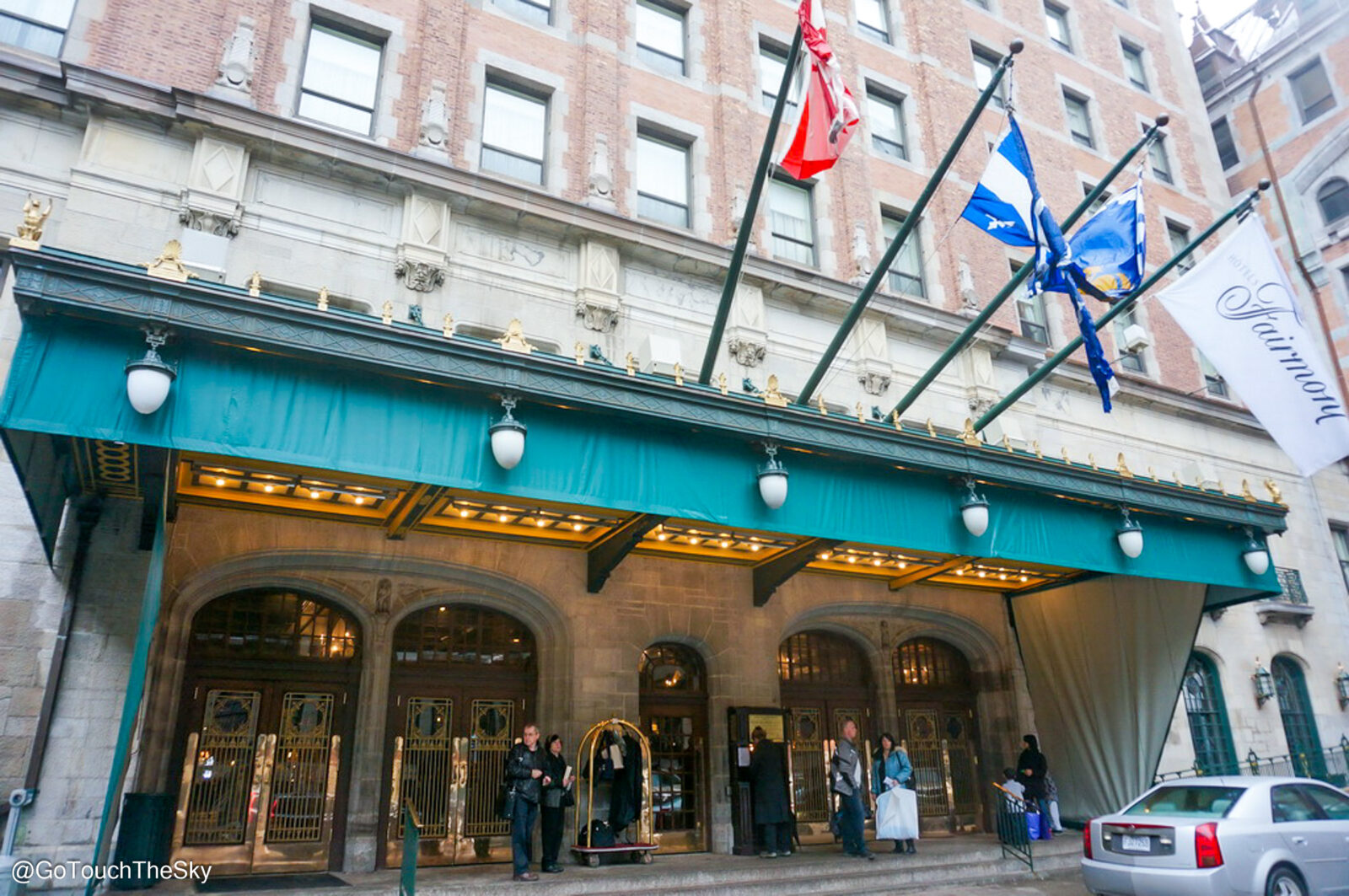 ทางเข้าโรงแรม Fairmont Le Château Frontenac 